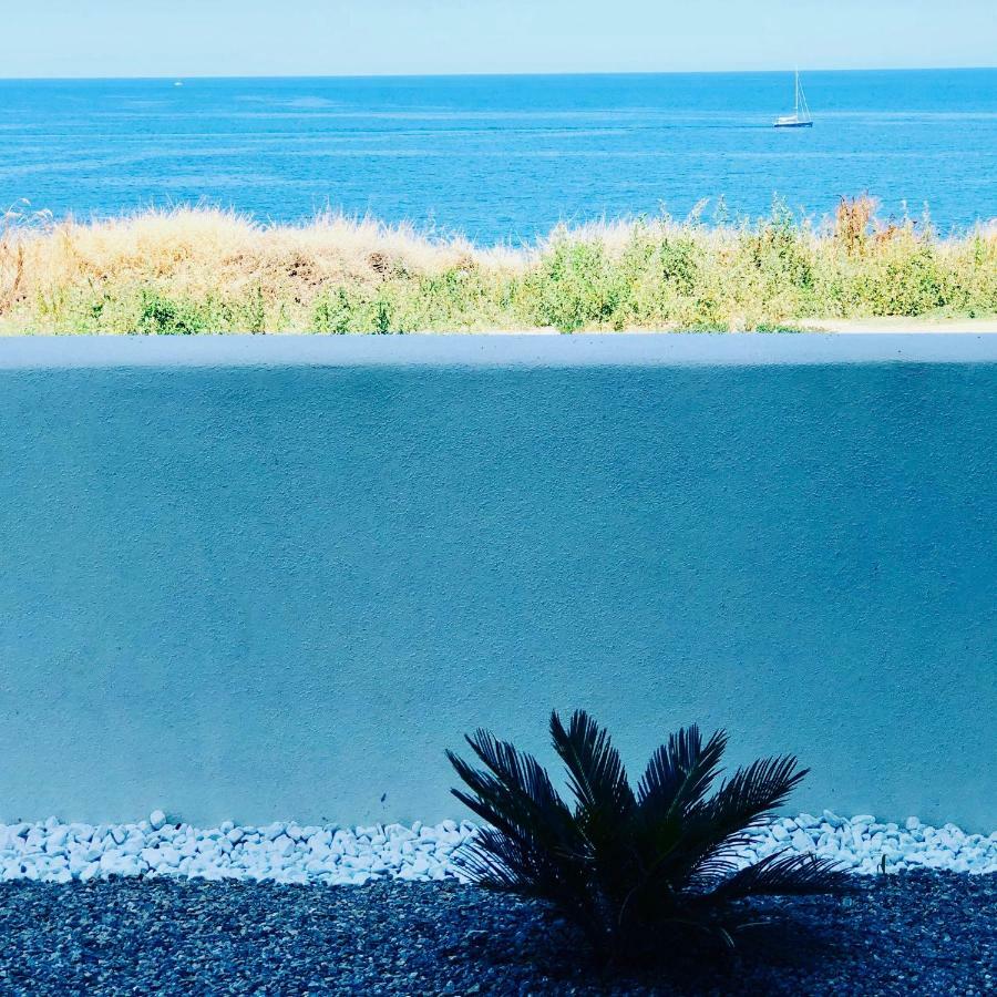 Apartment Tramonto Sea-Front 瓦雷多利亚 外观 照片